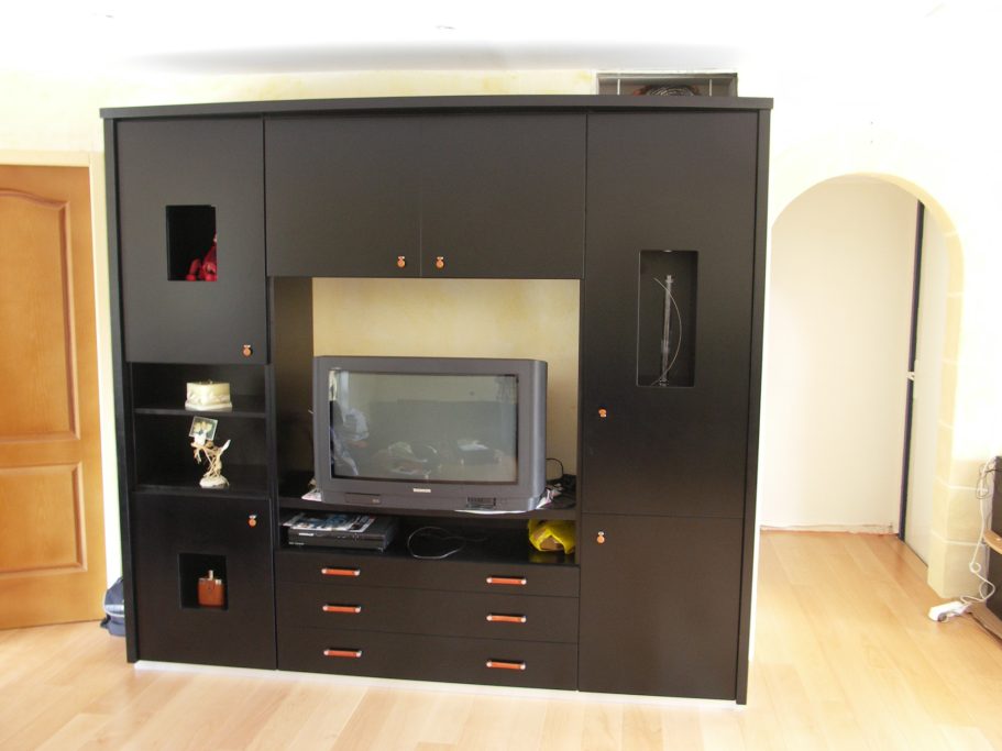 meuble laqué noir